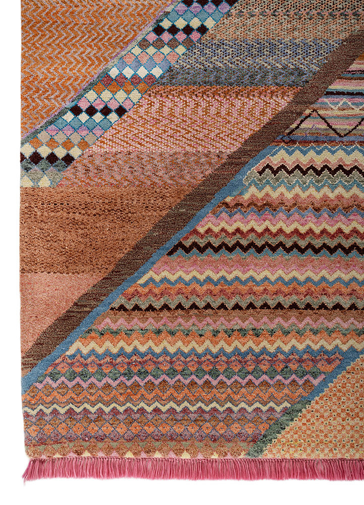 manchaha red and orange wool and bamboo silk hand knotted Rug - Corner manchaha red and orange wool and bamboo silk hand knotted Rug - Corner