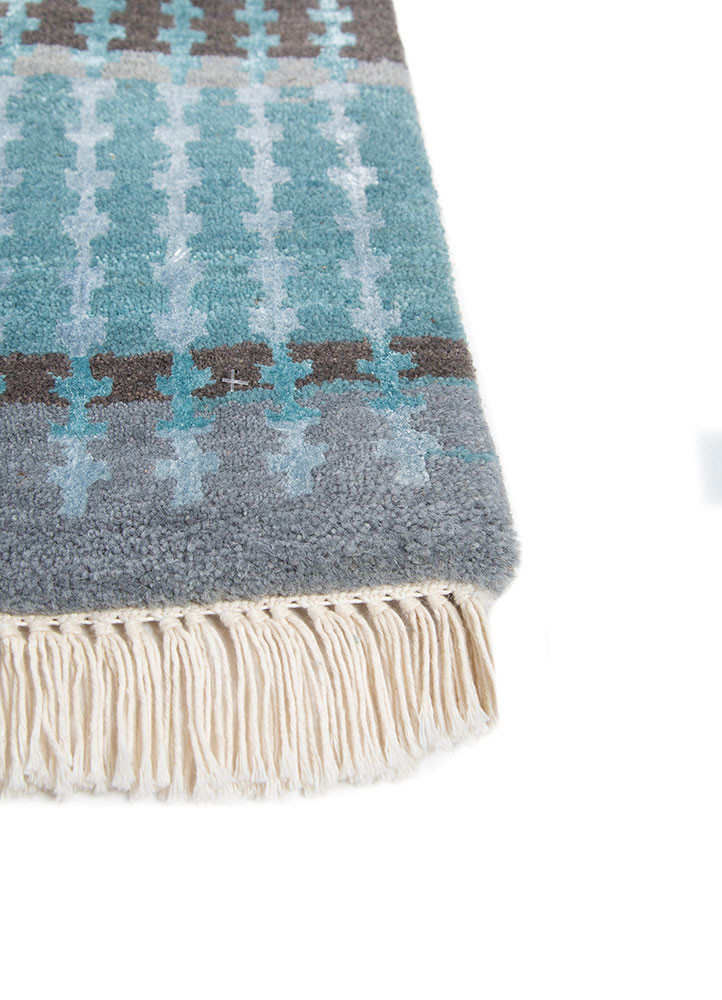 manchaha grey and black wool and bamboo silk hand knotted Rug - Corner