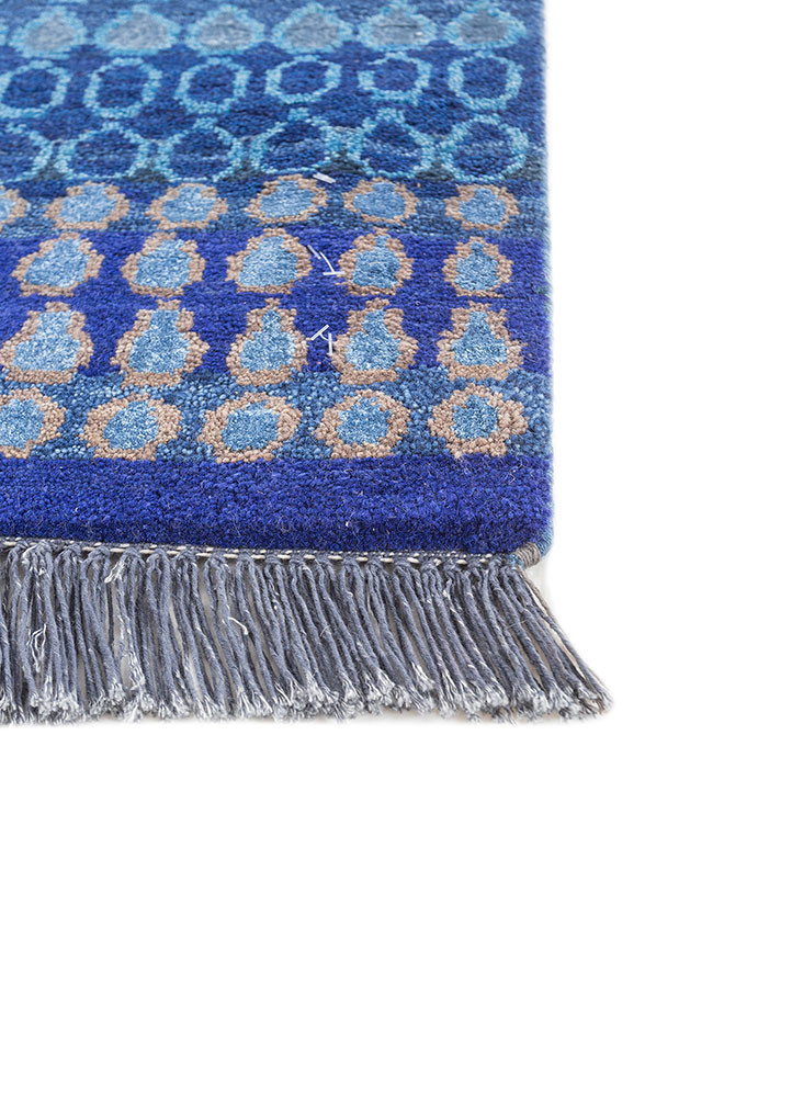 manchaha blue wool and bamboo silk hand knotted Rug - Corner