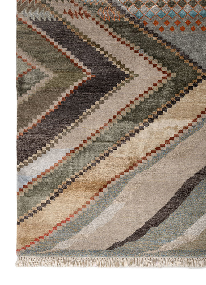 manchaha green wool and bamboo silk hand knotted Rug - Corner