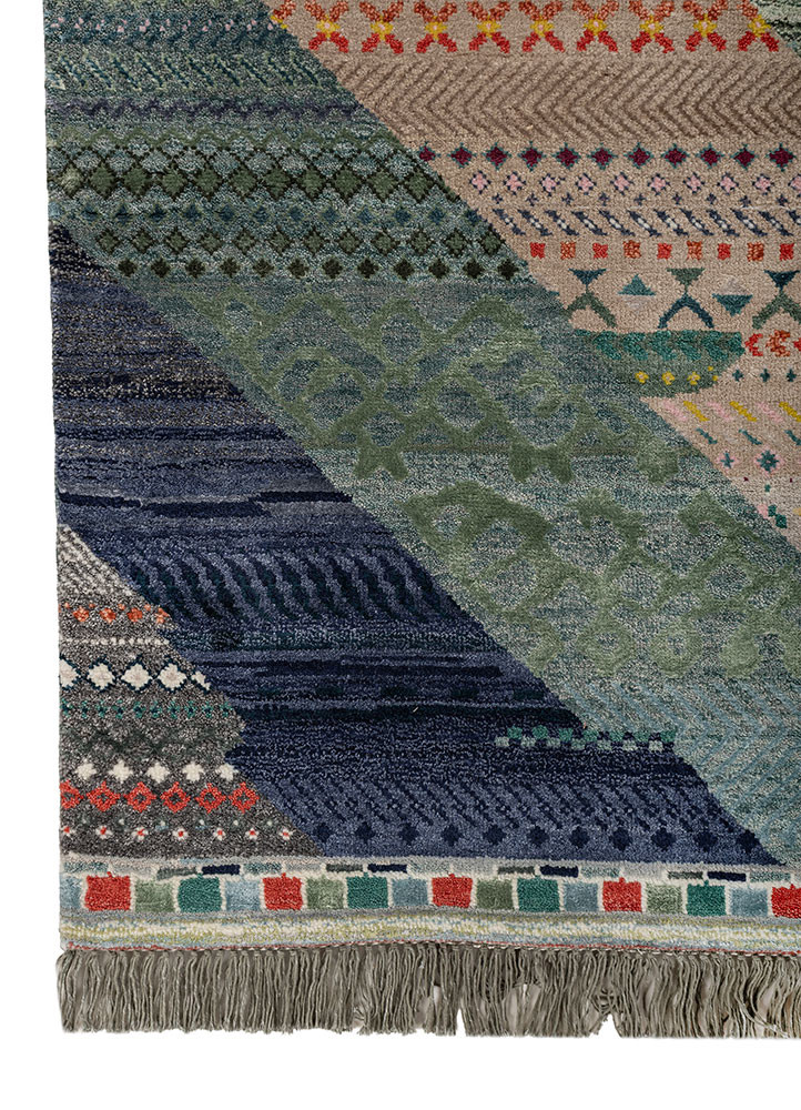 manchaha green wool and bamboo silk hand knotted Rug - Corner manchaha green wool and bamboo silk hand knotted Rug - Corner