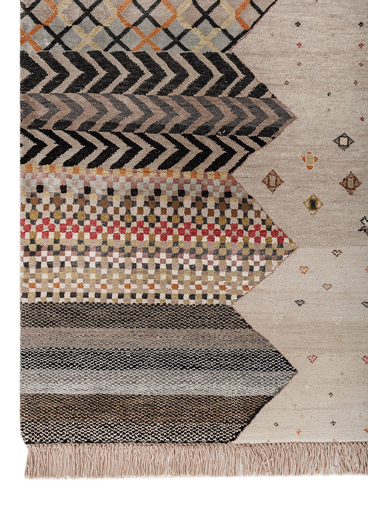 manchaha ivory wool and bamboo silk hand knotted Rug - Corner