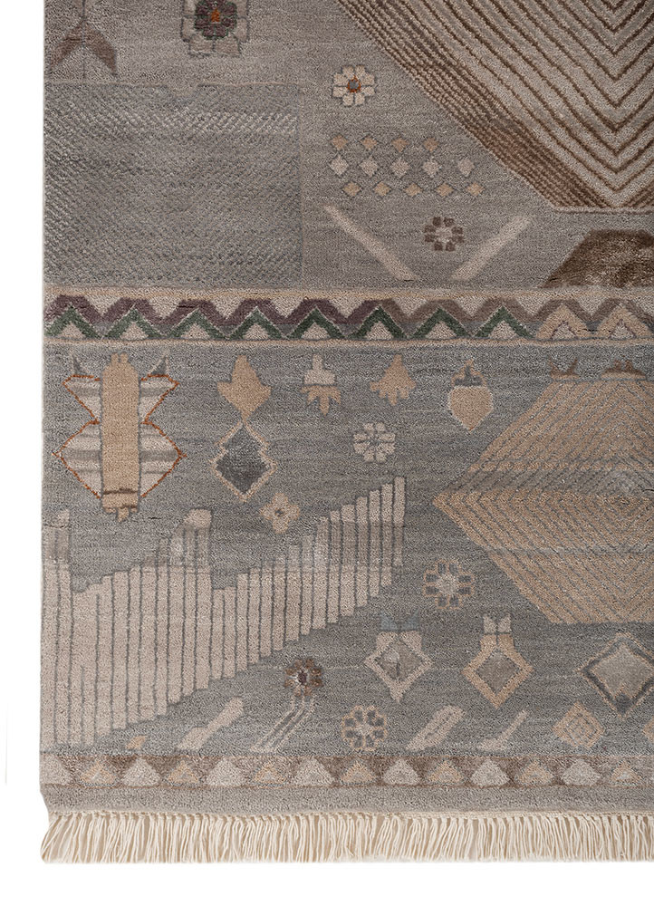 weaver art reserve grey and black wool and bamboo silk hand knotted Rug - Corner