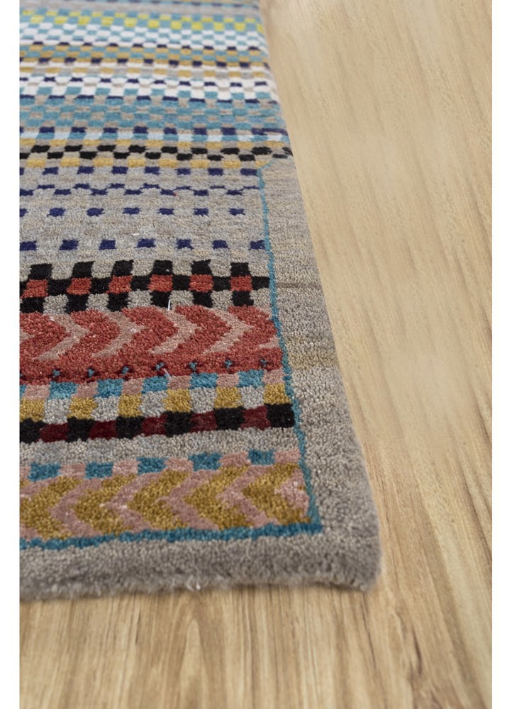 weaver art reserve grey and black wool and bamboo silk hand knotted Rug - Corner