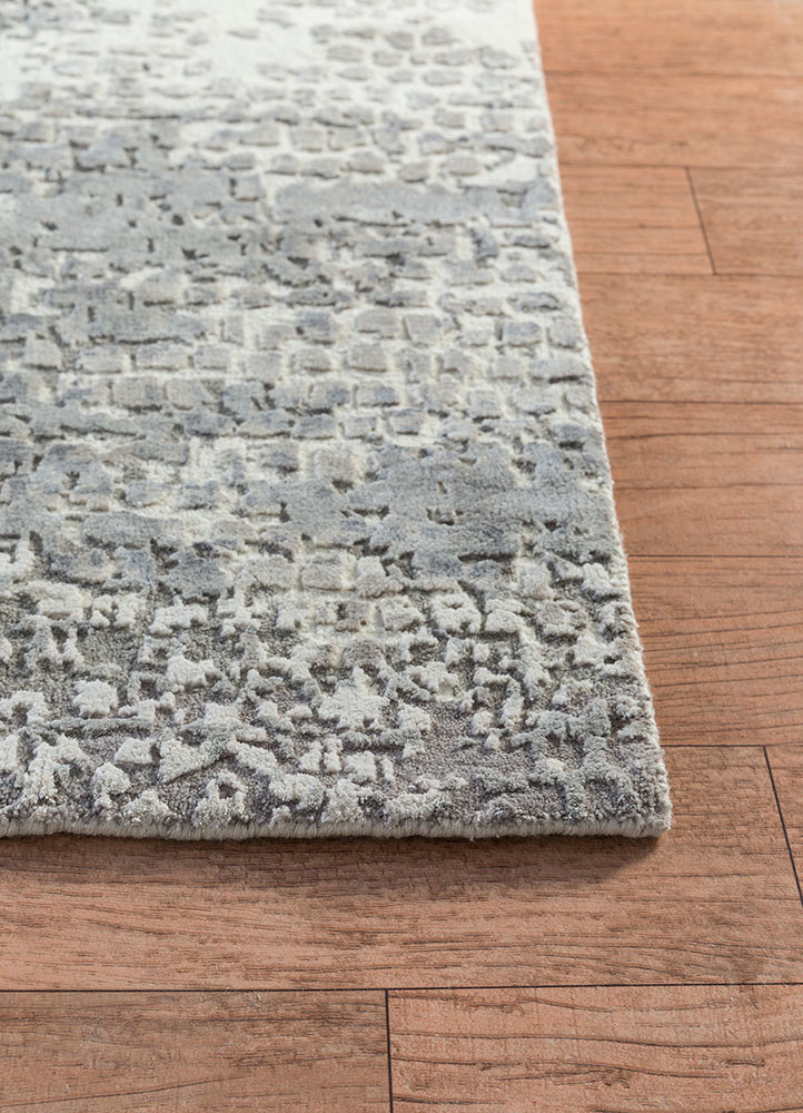 uvenuti grey and black wool and bamboo silk hand knotted Rug - Corner uvenuti grey and black wool and bamboo silk hand knotted Rug - Corner