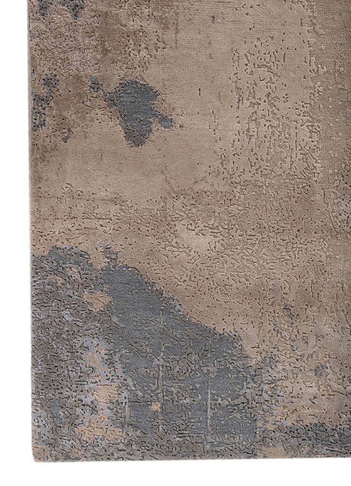 uvenuti ivory wool and bamboo silk hand knotted Rug - Corner