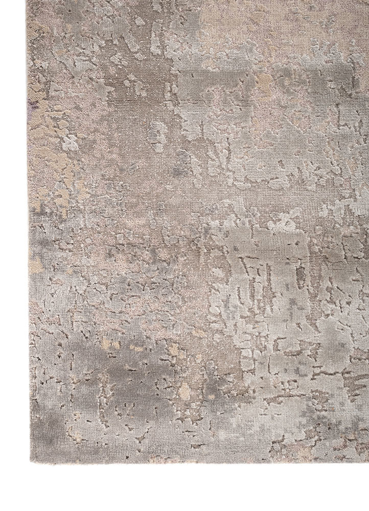 uvenuti ivory wool and bamboo silk hand knotted Rug - Corner