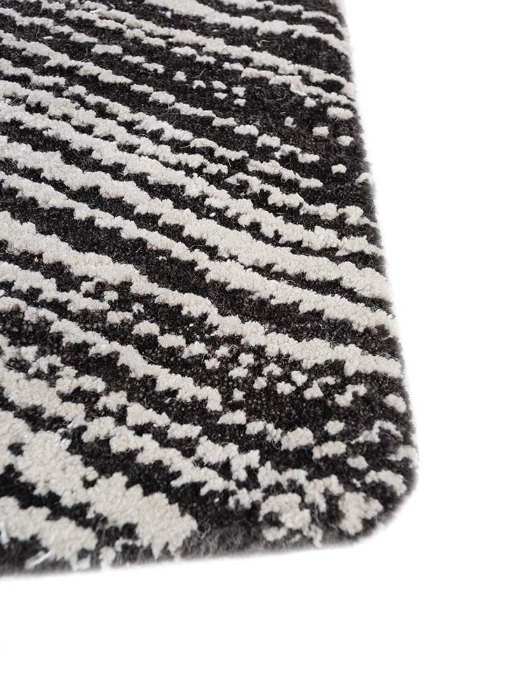 uvenuti blue wool and bamboo silk hand knotted Rug - Corner