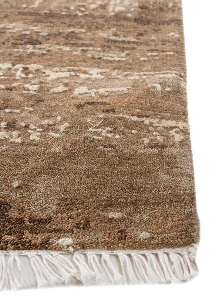 Aprezo Ivory Hand Knotted Wool and Silk RugsLrs7003Jaipur Rugs