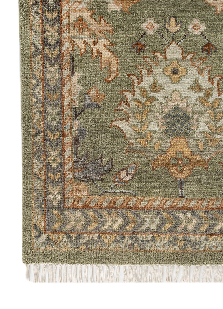 savana green wool hand knotted Rug - Corner