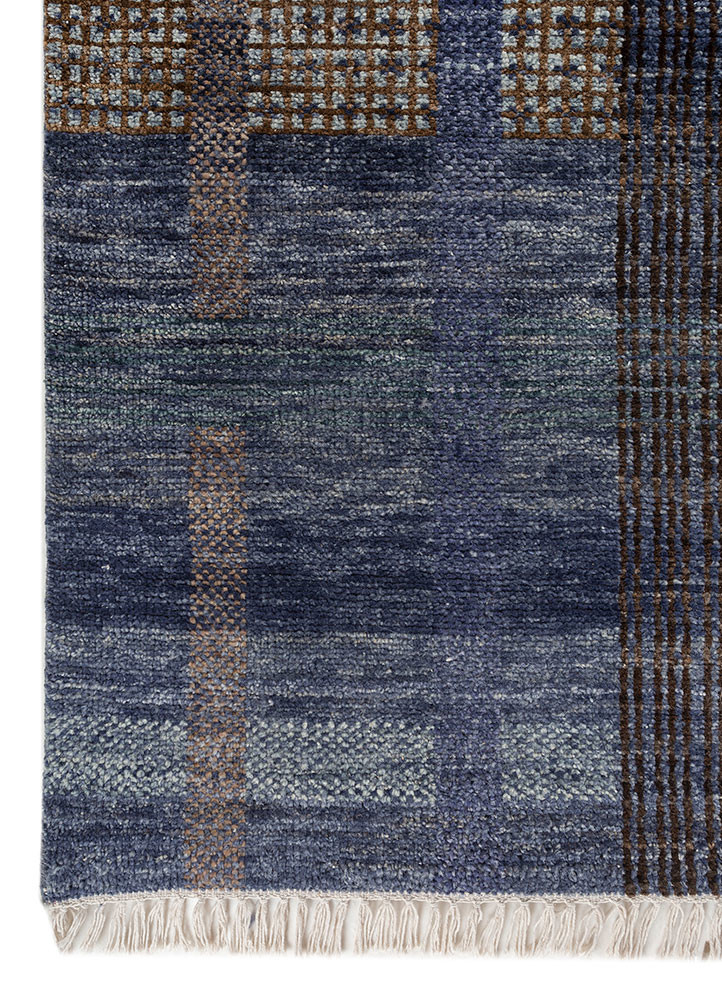 blythe blue wool hand knotted Rug - Corner