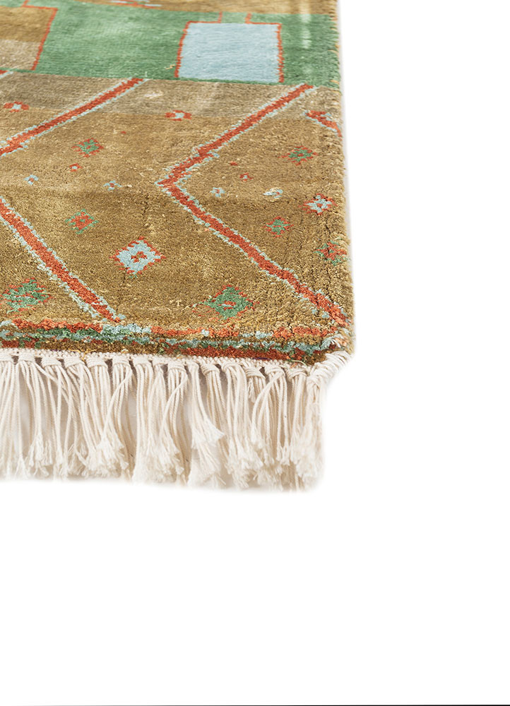 manchaha gold silk hand knotted Rug - Corner manchaha gold silk hand knotted Rug - Corner