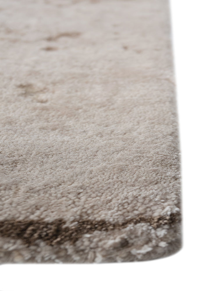 free verse by kavi ivory wool and bamboo silk hand knotted Rug - Corner