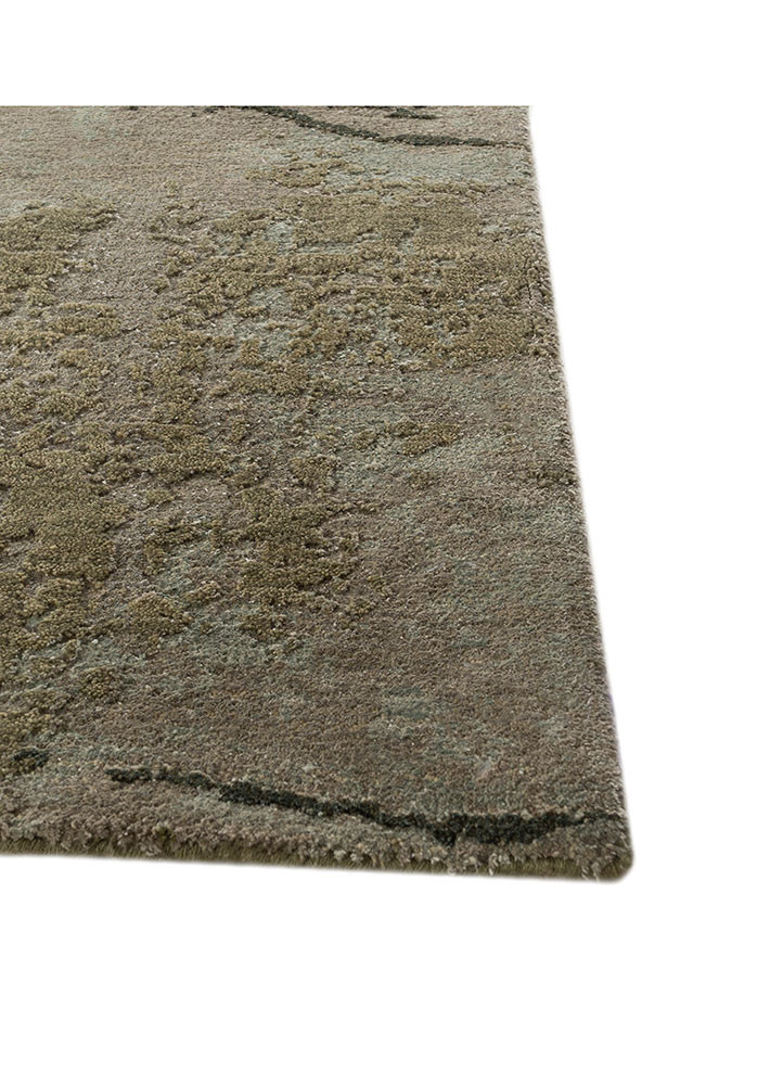 free verse by kavi green wool and bamboo silk hand knotted Rug - Corner free verse by kavi green wool and bamboo silk hand knotted Rug - Corner