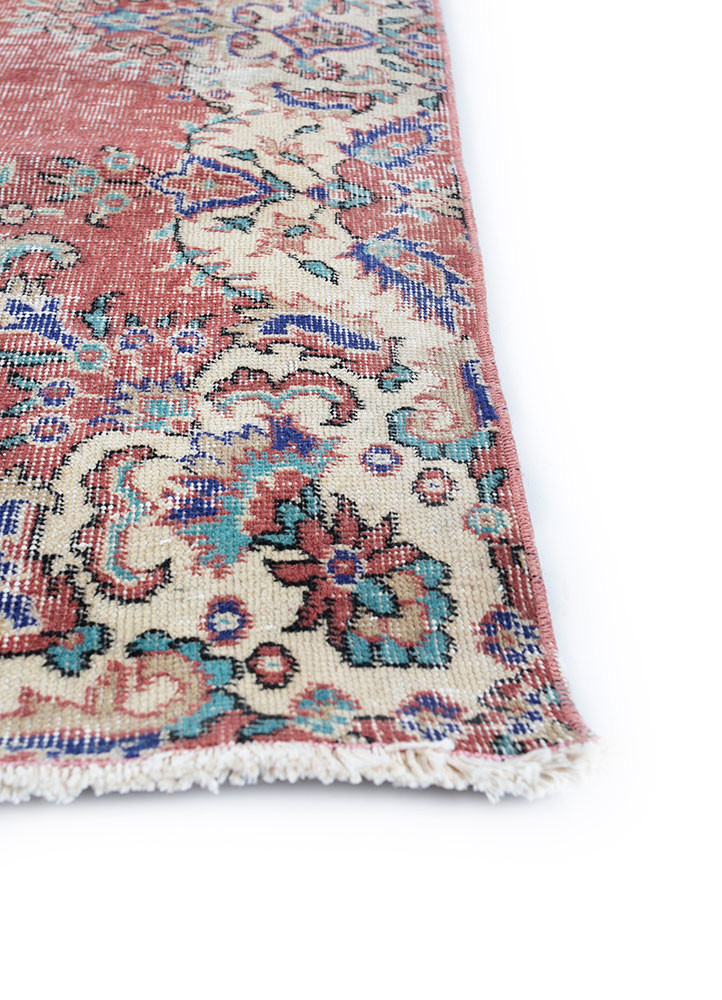 vintage red and orange wool hand knotted Rug - Corner