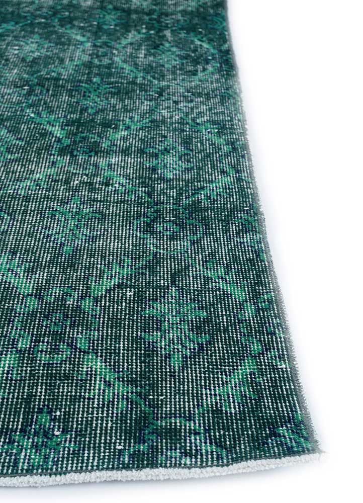 lacuna green wool hand knotted Rug - Corner