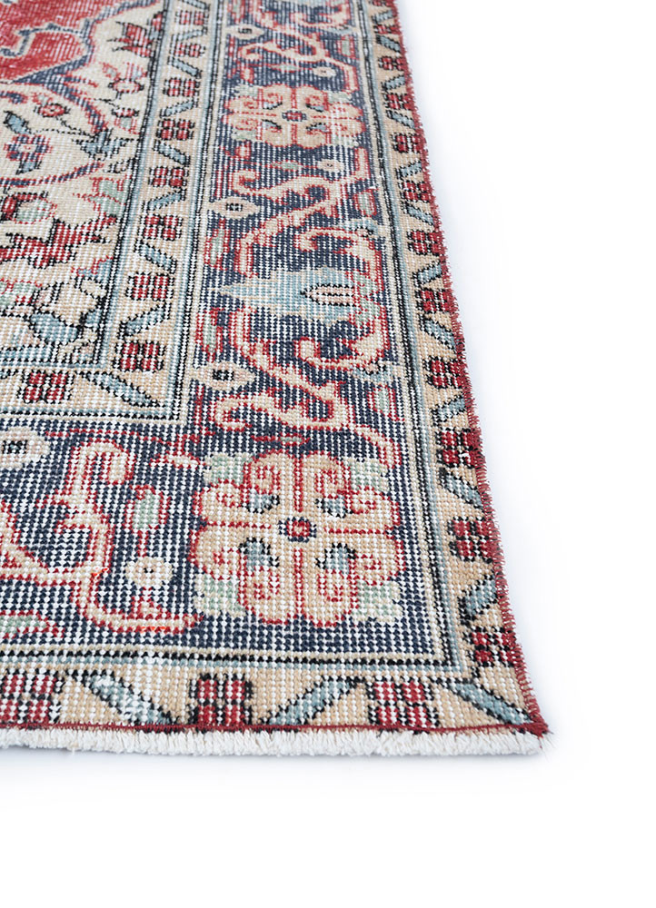 vintage red and orange wool hand knotted Rug - Corner