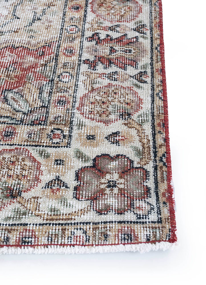 vintage red and orange wool hand knotted Rug - Corner