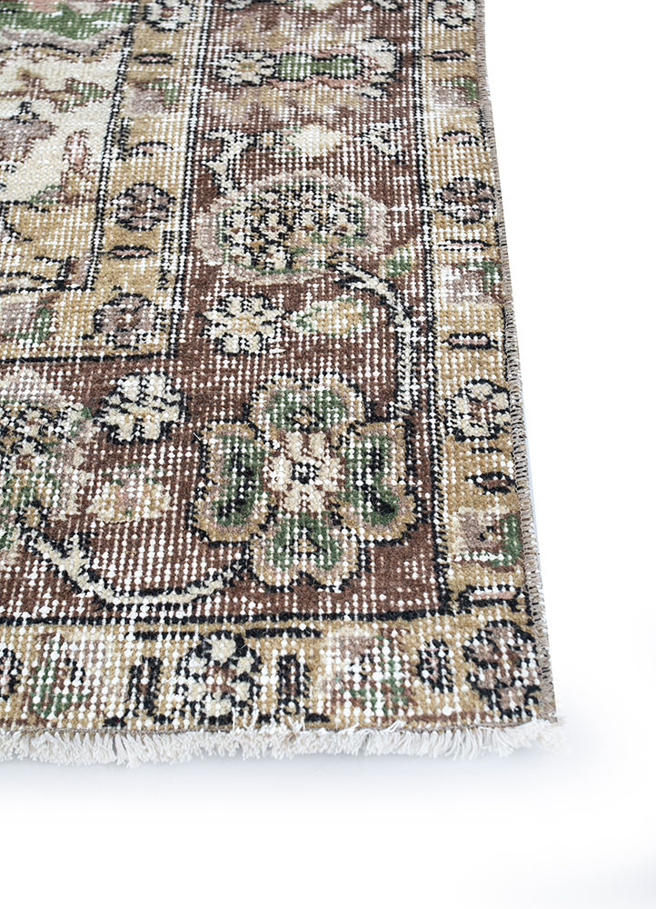 vintage grey and black wool hand knotted Rug - Corner