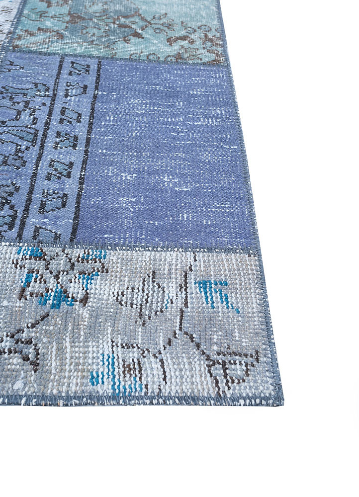 provenance blue wool hand knotted Rug - Corner