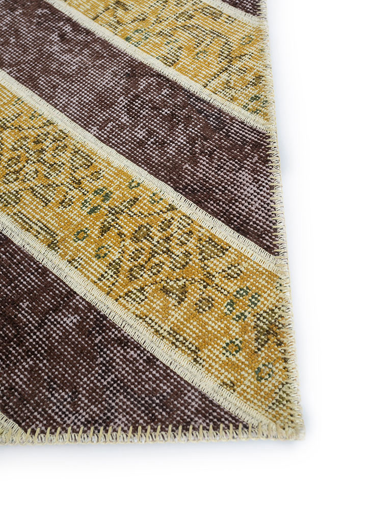 provenance beige and brown wool hand knotted Rug - Corner