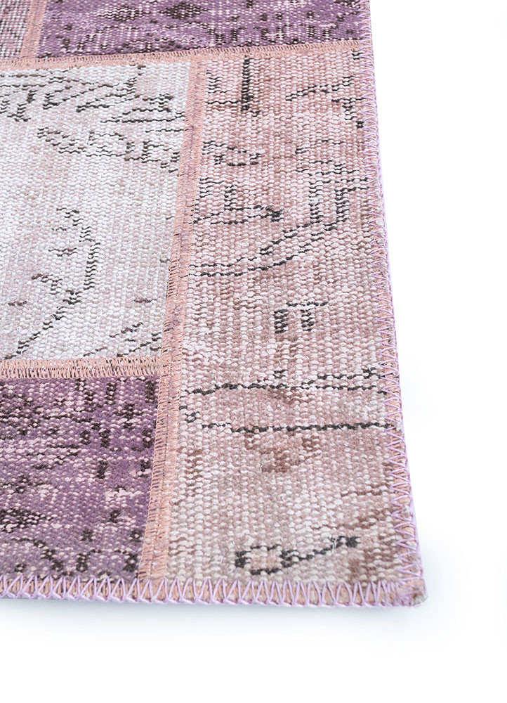 provenance pink and purple wool hand knotted Rug - Corner