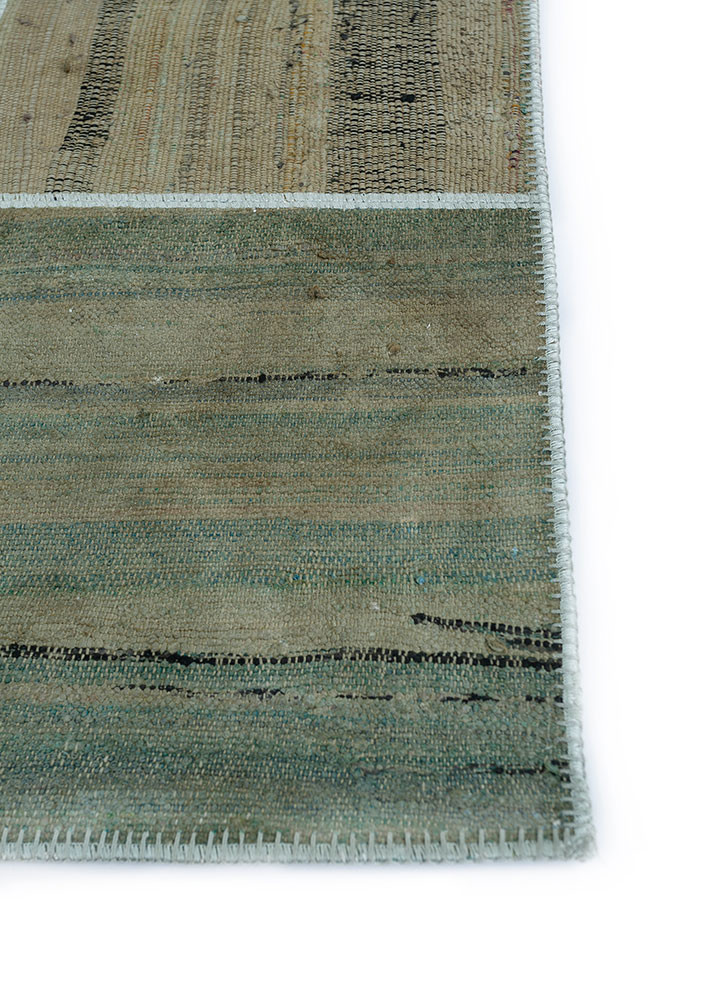 provenance green wool hand knotted Rug - Corner provenance green wool hand knotted Rug - Corner