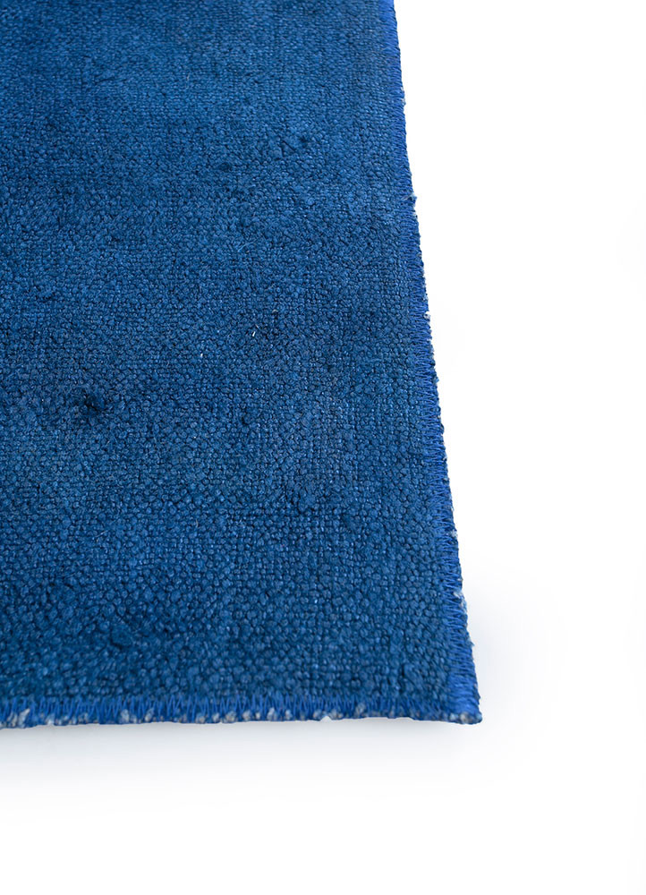 provenance blue wool hand knotted Rug - Corner provenance blue wool hand knotted Rug - Corner