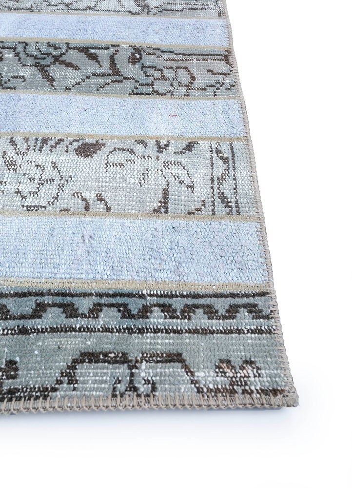 provenance grey and black wool hand knotted Rug - Corner