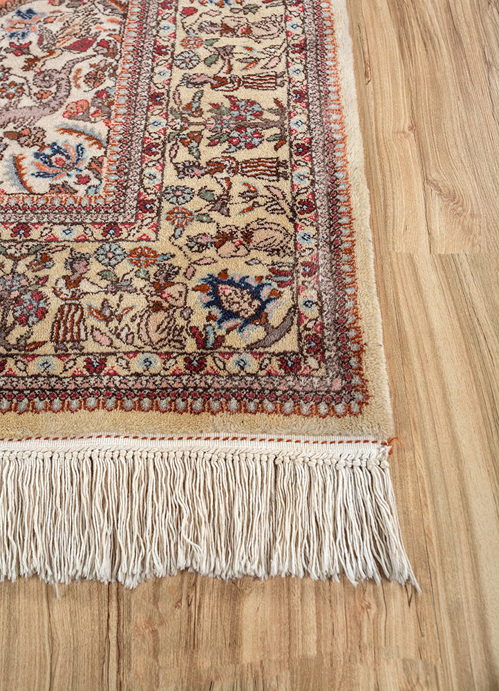 aalam red and orange wool hand knotted Rug - Corner