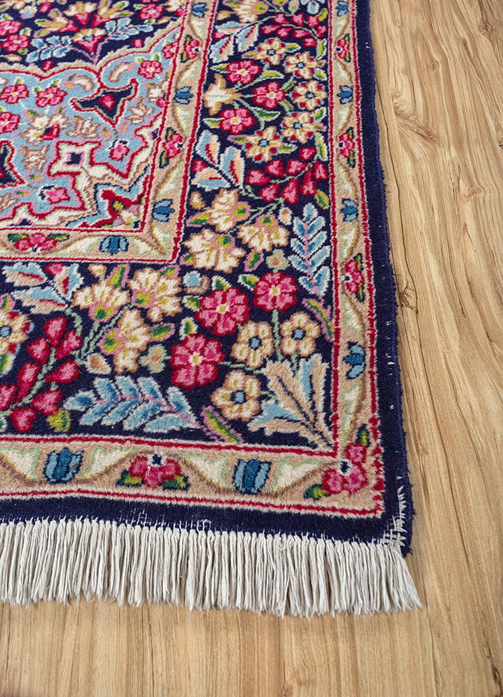 aalam blue wool hand knotted Rug - Corner