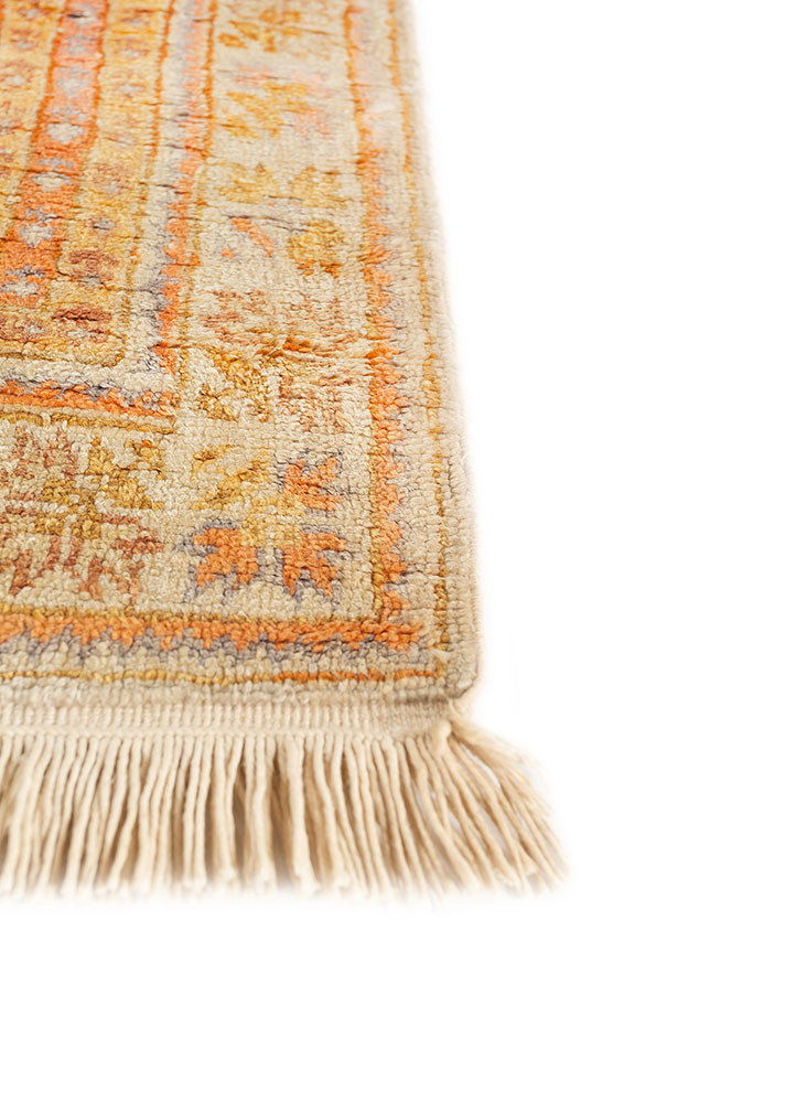 aalam gold wool hand knotted Rug - Corner