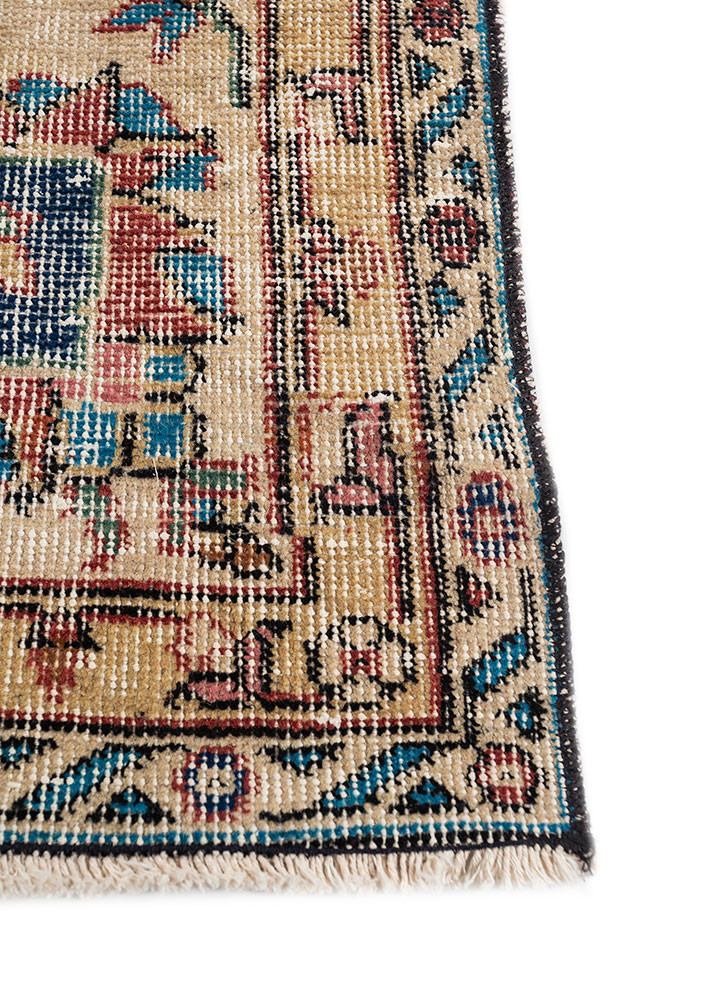 vintage red and orange wool hand knotted Rug - Corner