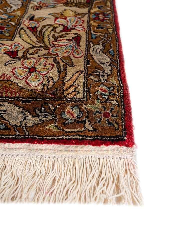 gulmarg gold silk hand knotted Rug - Corner gulmarg gold silk hand knotted Rug - Corner