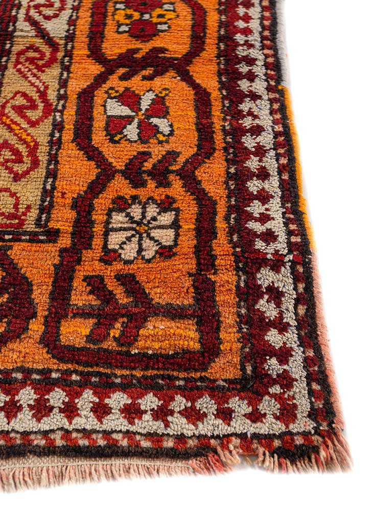 kiaan red and orange wool hand knotted Rug - Corner