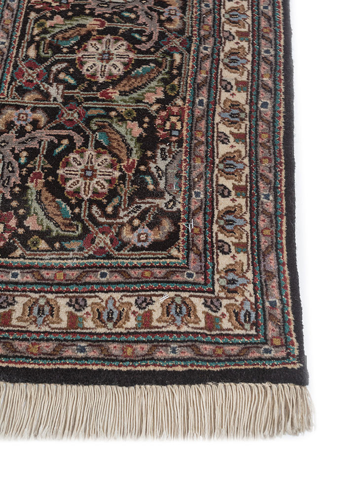 aalam grey and black wool hand knotted Rug - Corner
