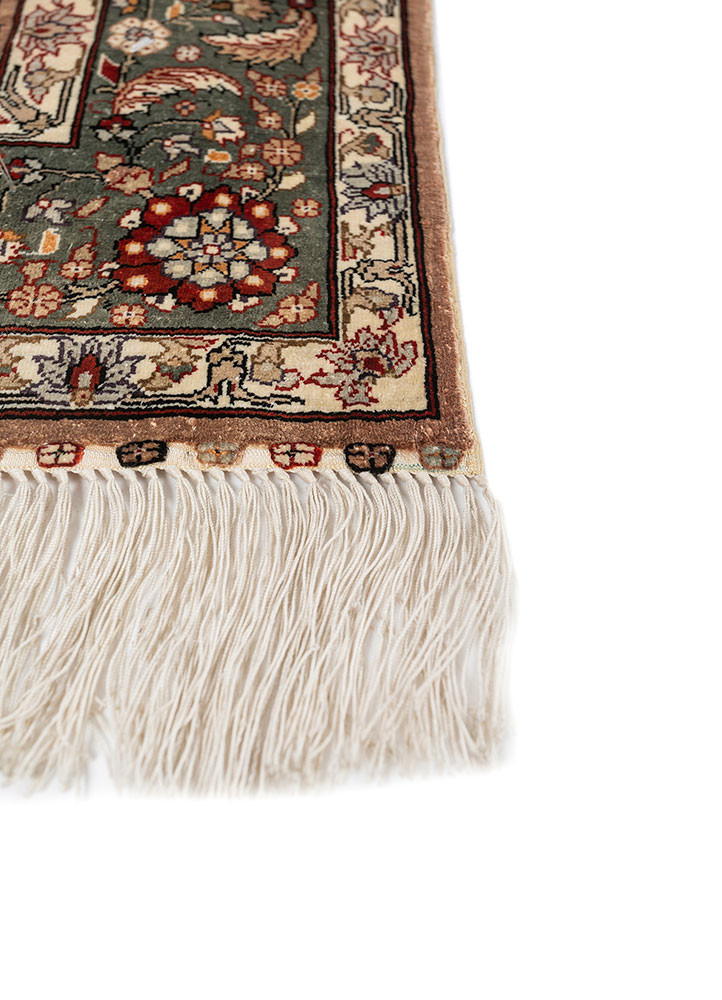 gulmarg red and orange silk hand knotted Rug - Corner gulmarg red and orange silk hand knotted Rug - Corner