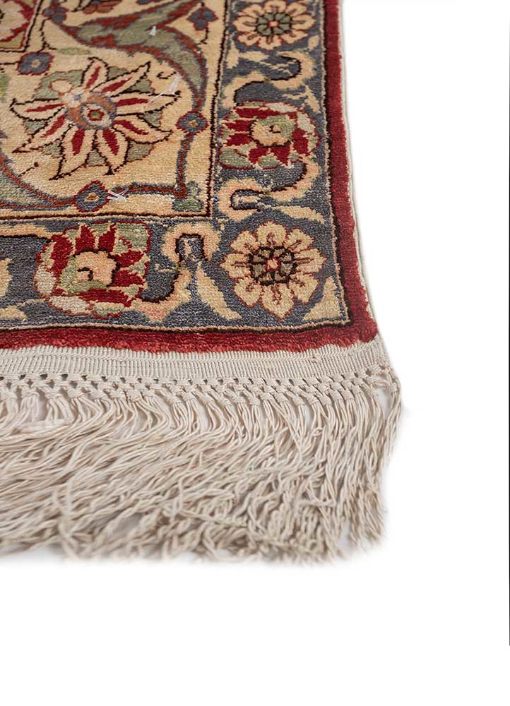 gulmarg grey and black silk hand knotted Rug - Corner