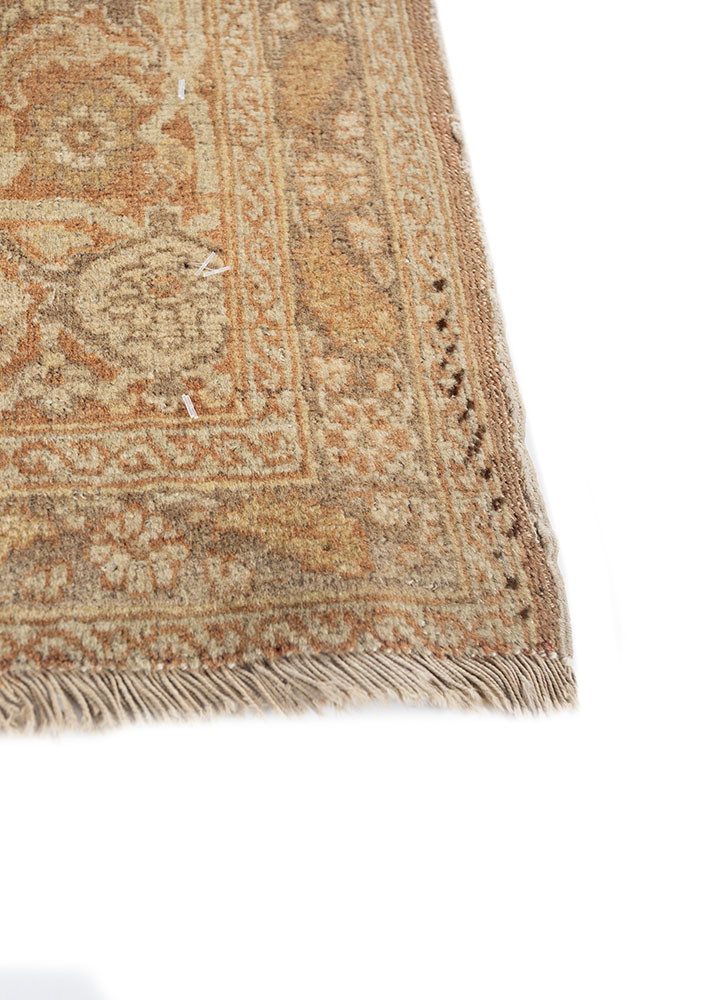 aalam green wool hand knotted Rug - Corner aalam green wool hand knotted Rug - Corner