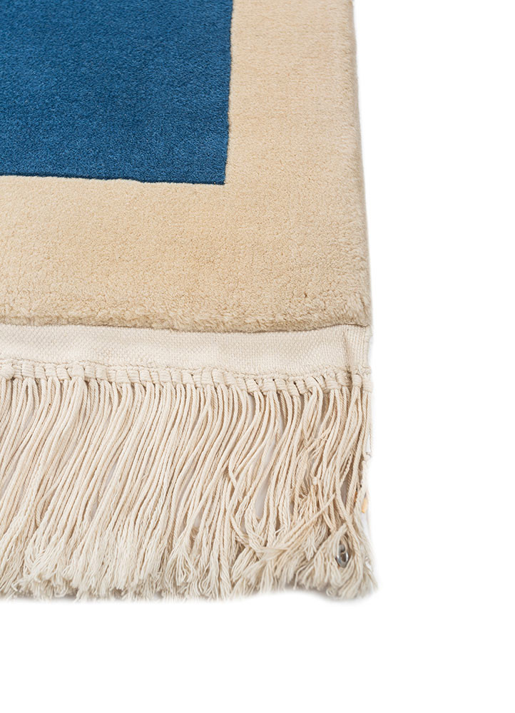 aalam ivory wool hand knotted Rug - Corner