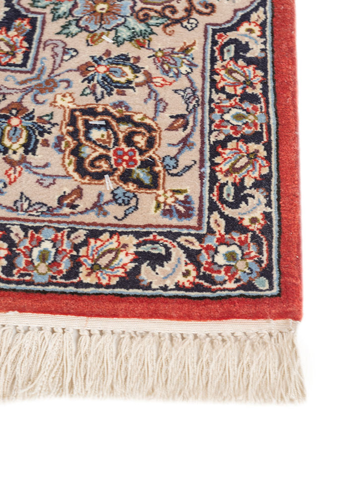 aalam gold wool hand knotted Rug - Corner