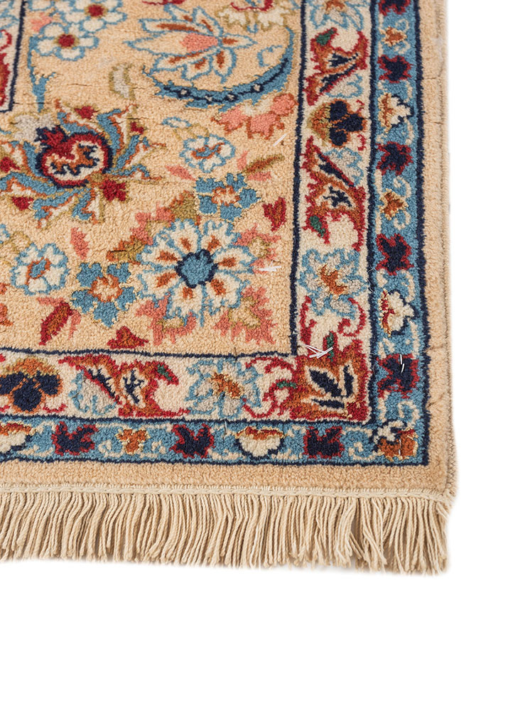 aalam red and orange wool hand knotted Rug - Corner