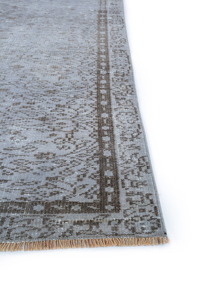vintage grey and black wool hand knotted Rug - Corner vintage grey and black wool hand knotted Rug - Corner
