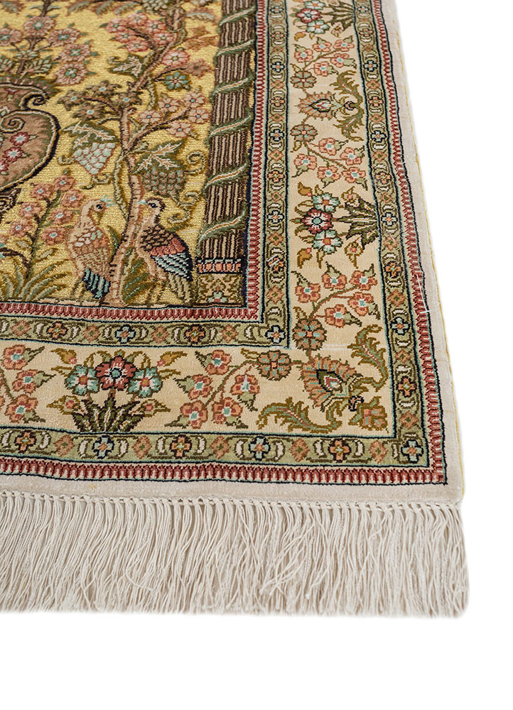 gulmarg green silk hand knotted Rug - Corner