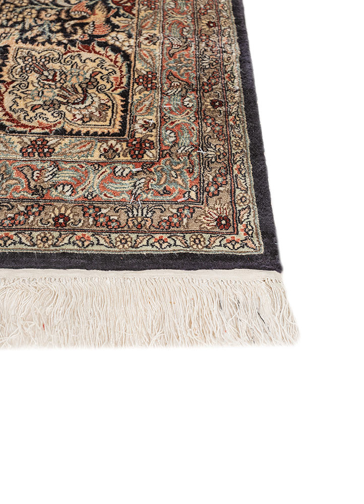 gulmarg red and orange silk hand knotted Rug - Corner