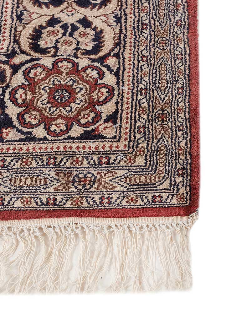 gulmarg red and orange silk hand knotted Rug - Corner