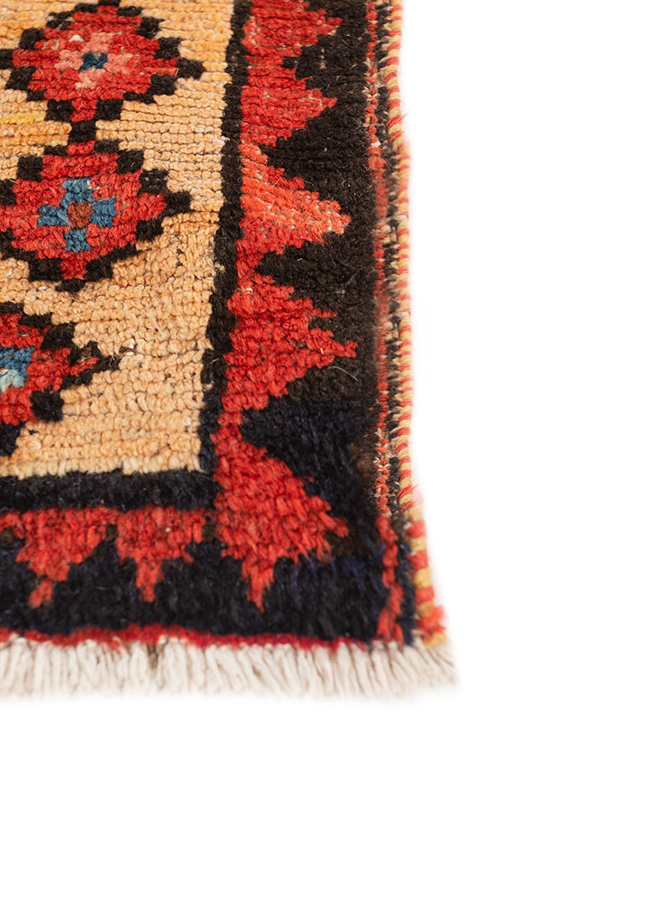 nuray red and orange wool hand knotted Rug - Corner
