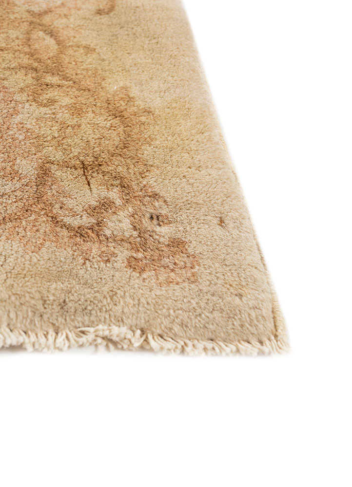 aalam ivory wool hand knotted Rug - Corner aalam ivory wool hand knotted Rug - Corner