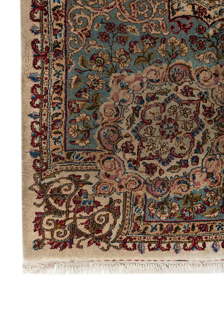 aalam ivory wool hand knotted Rug - Corner aalam ivory wool hand knotted Rug - Corner