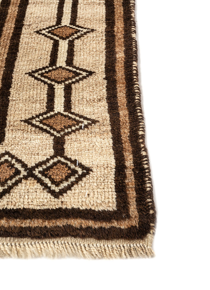 nuray ivory wool hand knotted Rug - Corner nuray ivory wool hand knotted Rug - Corner